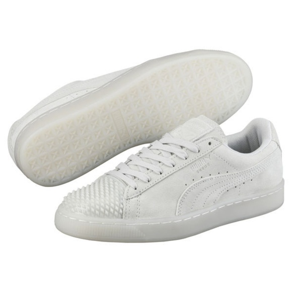 Puma Shoes - NEW! PUMA Grey Suede Jelly Woman's Sneakers